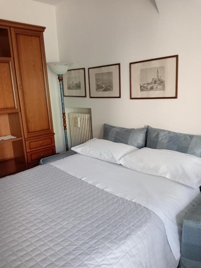 La Casa Di Sabrina Apartment เวโรนา ภายนอก รูปภาพ