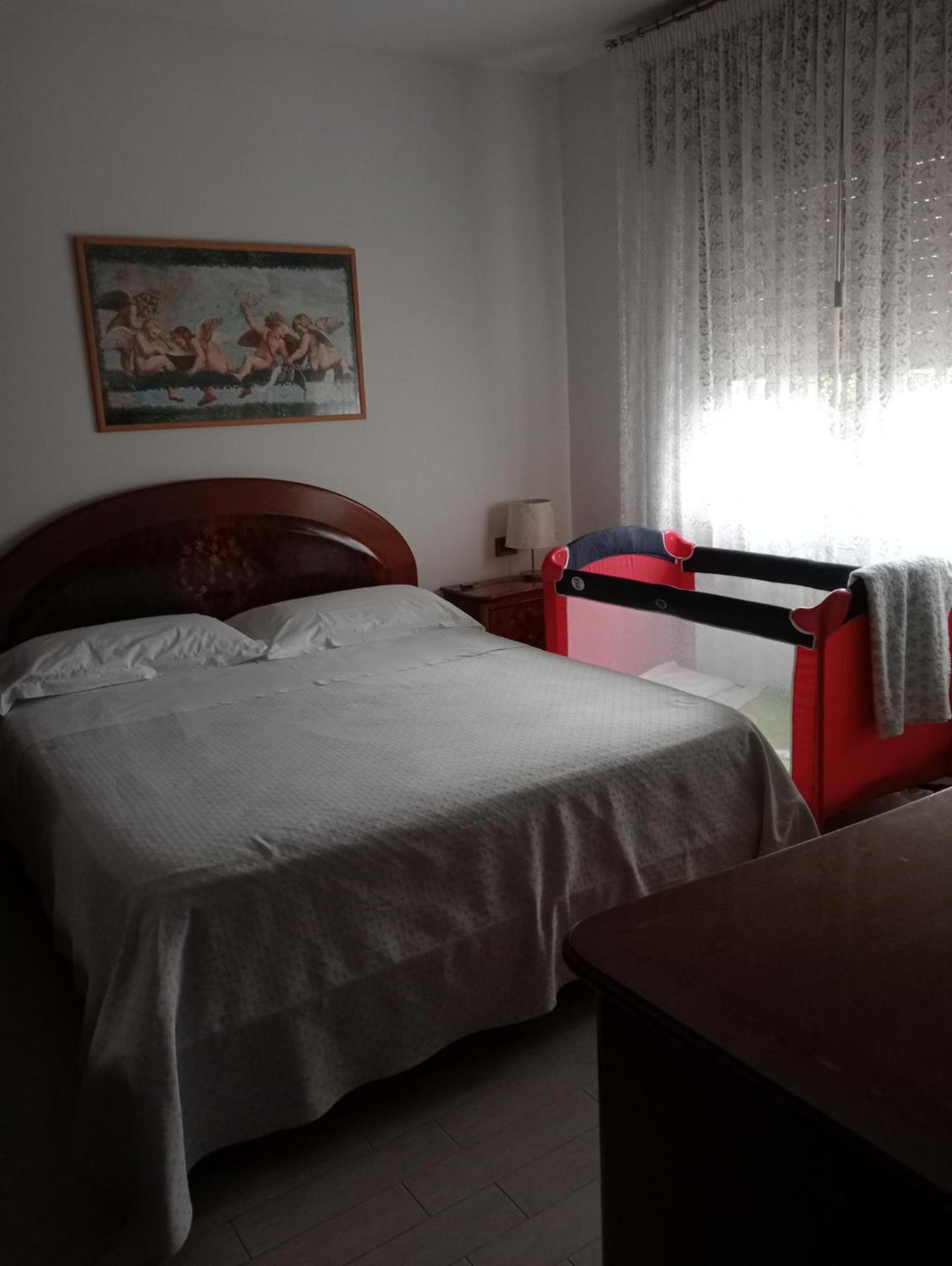 La Casa Di Sabrina Apartment เวโรนา ภายนอก รูปภาพ